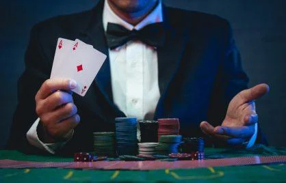 Pai Gow tiles on a green table